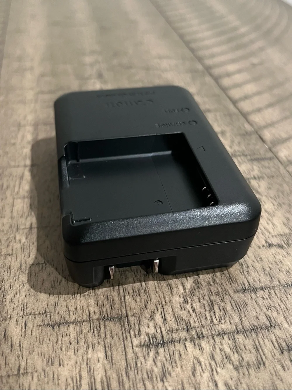 Genuine CB-2LA Battery Charger for CANON A3300 A3200 A3150 A3100 A3000 A2200 IS
